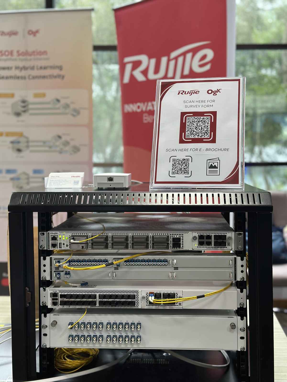 Ruijie and OGX SOE solution exhibition booth