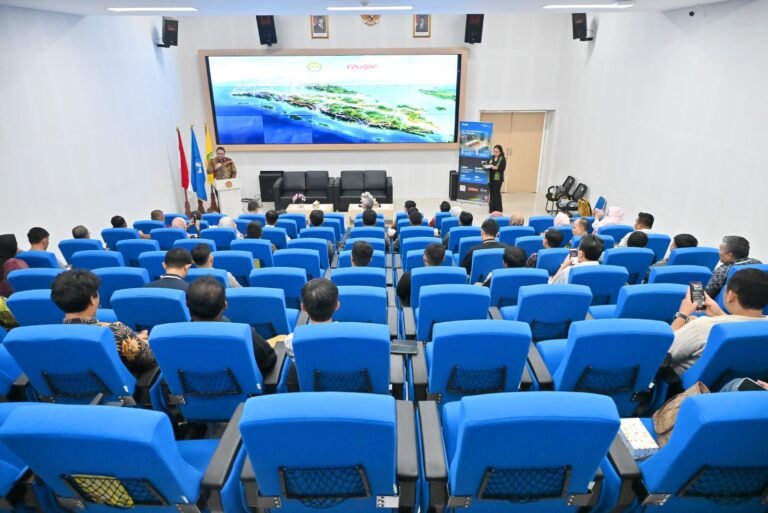 Ruijie Education Tour 2026 auditorium overview at UNRI