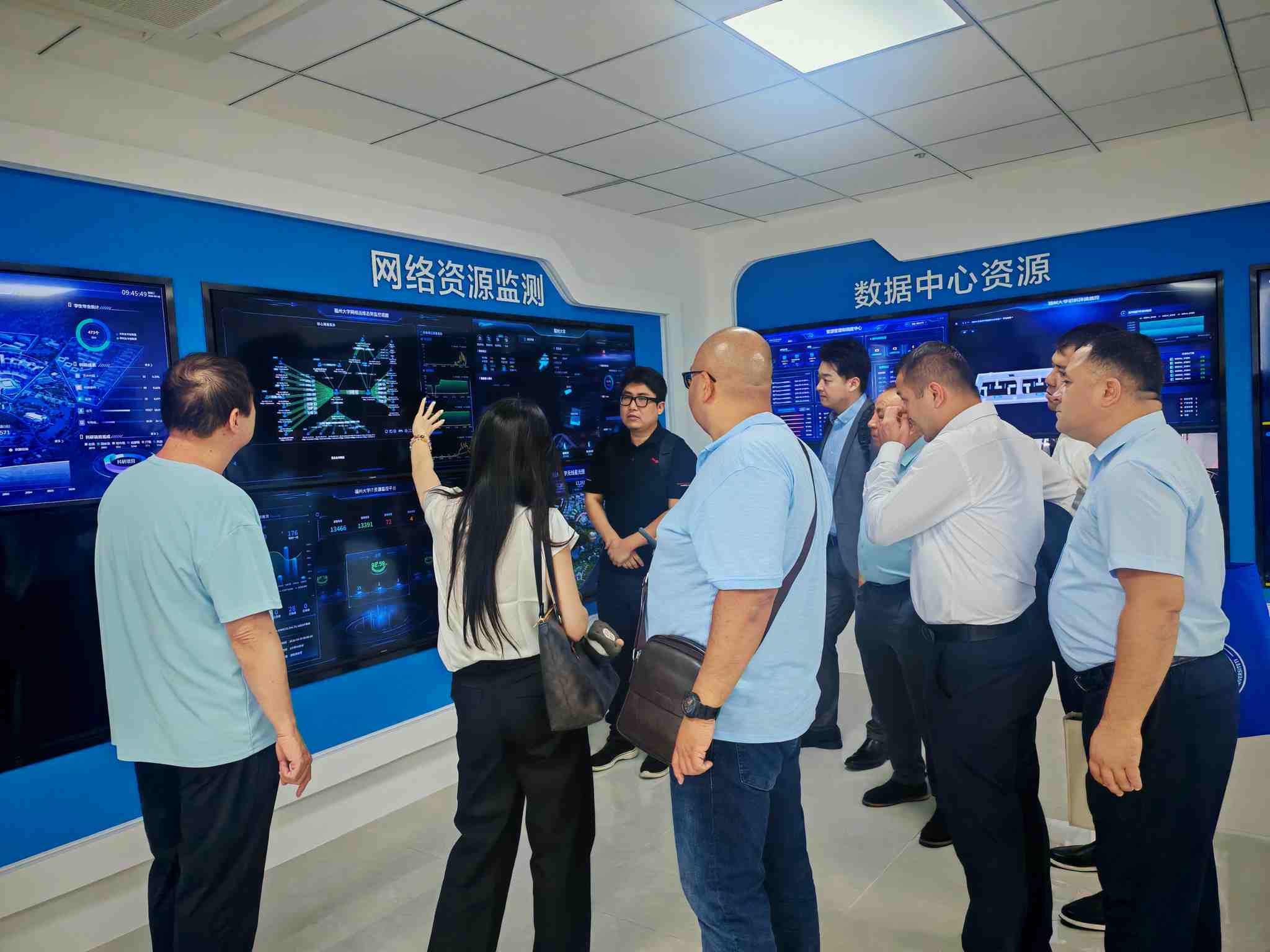 Fuzhou University network resource monitoring center