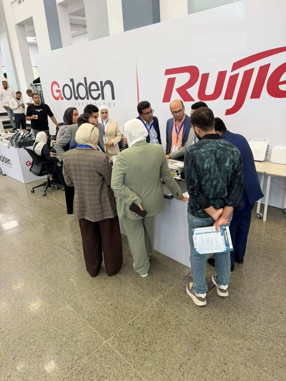 Ruijie network device demonstration at the booth