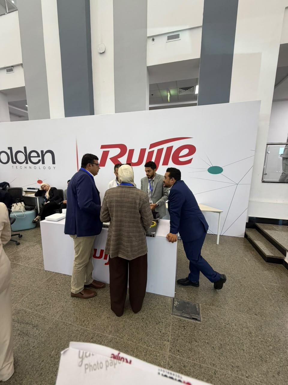 Visitor at the Ruijie and Golden Technology booth